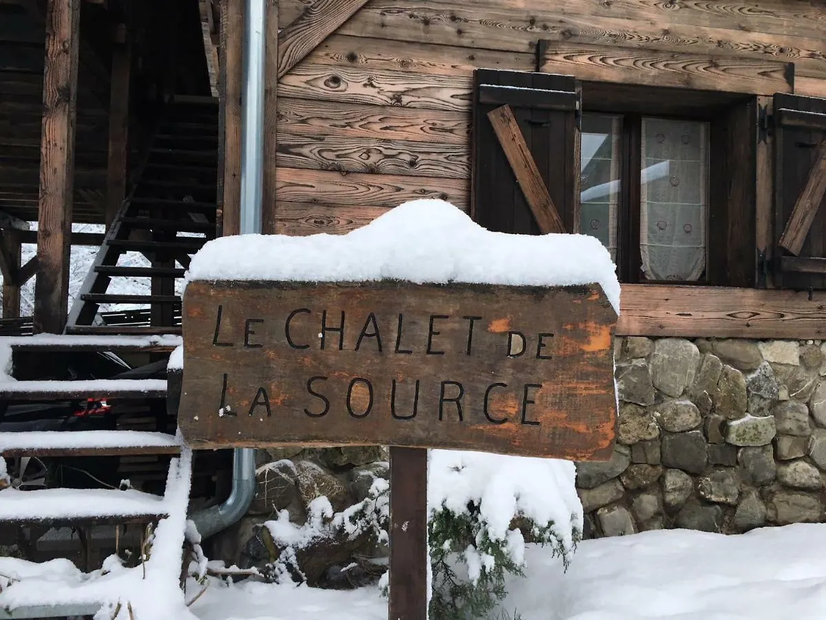 Chambres D'Hotes Chalet De La Source Morillon Bed & Breakfast