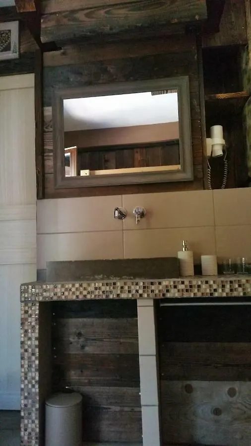 Chambres D'Hotes Chalet De La Source Morillon Bed & Breakfast