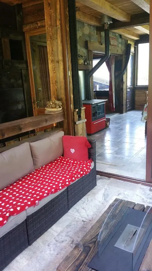 Chambres D'Hotes Chalet De La Source Morillon 0*,  France